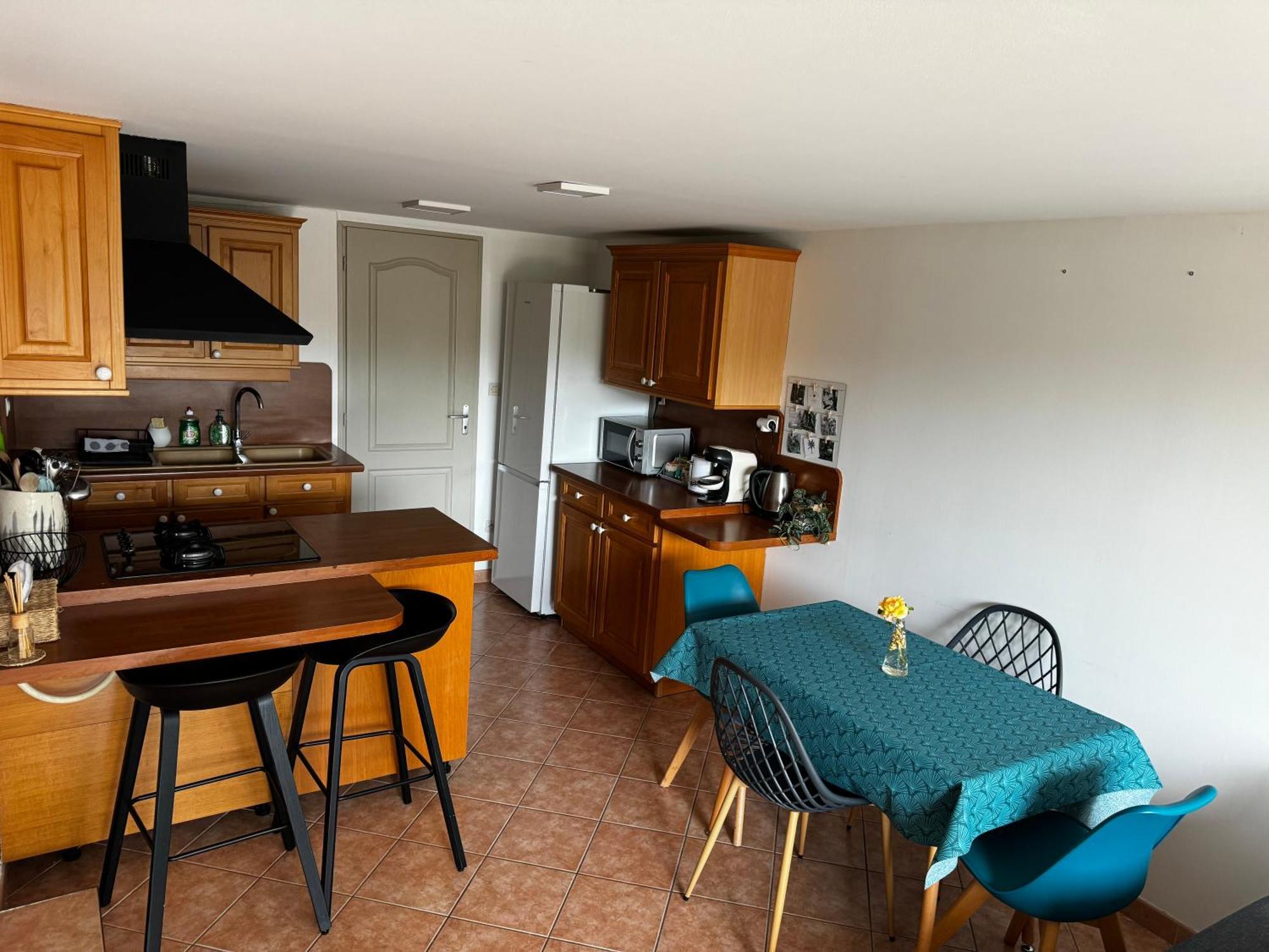 Au Calme Dans Maison En Rez De Jardin A 2,2 Kms Du Groupama Stadium Et Salle Ldlc Arena Meyzieu Extérieur photo
