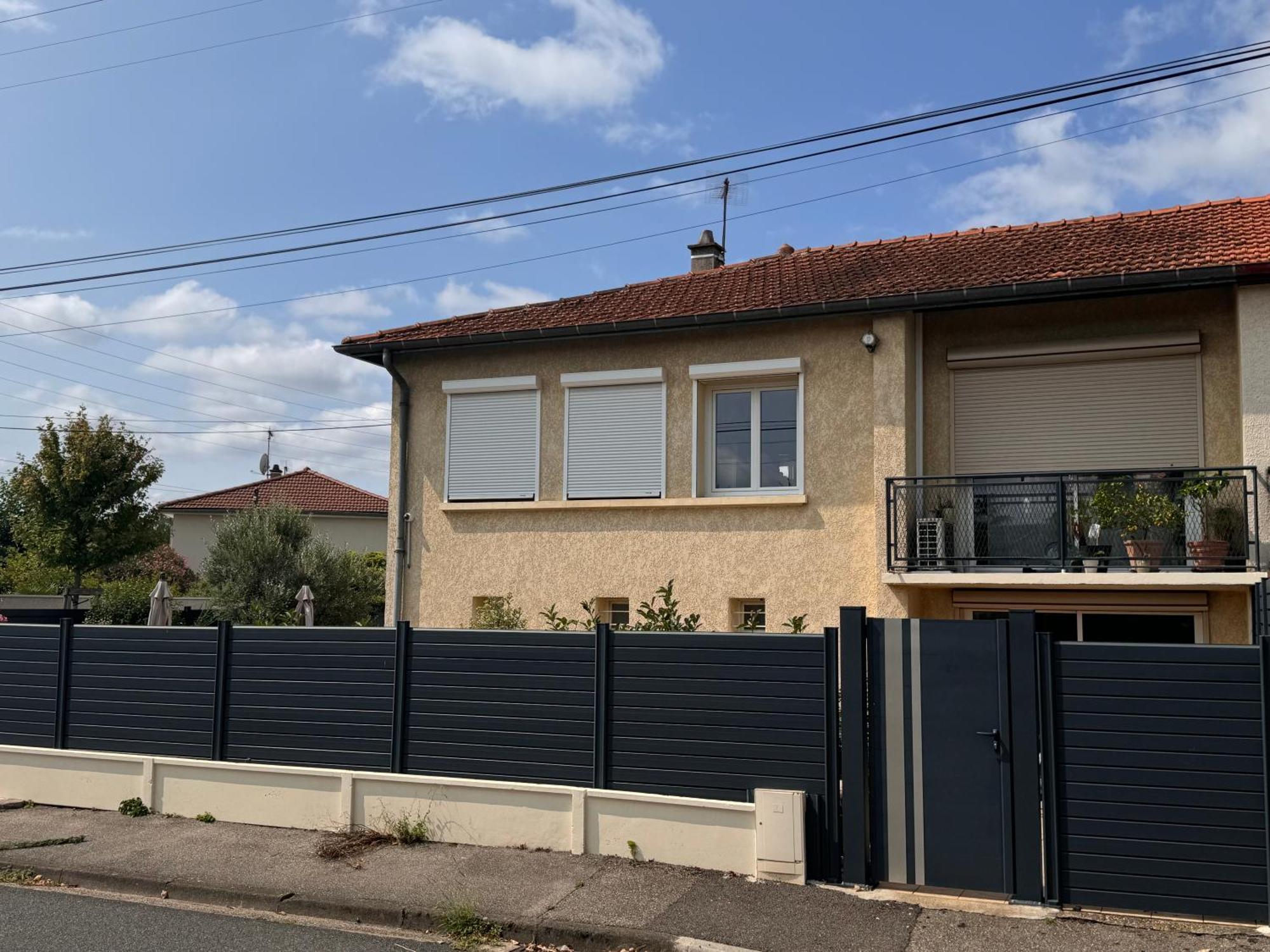Au Calme Dans Maison En Rez De Jardin A 2,2 Kms Du Groupama Stadium Et Salle Ldlc Arena Meyzieu Extérieur photo